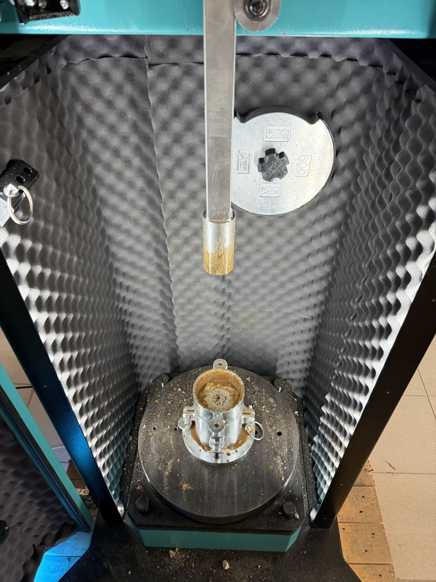 03.140.100 Универсальный автоматический Уплотнитель Проктора